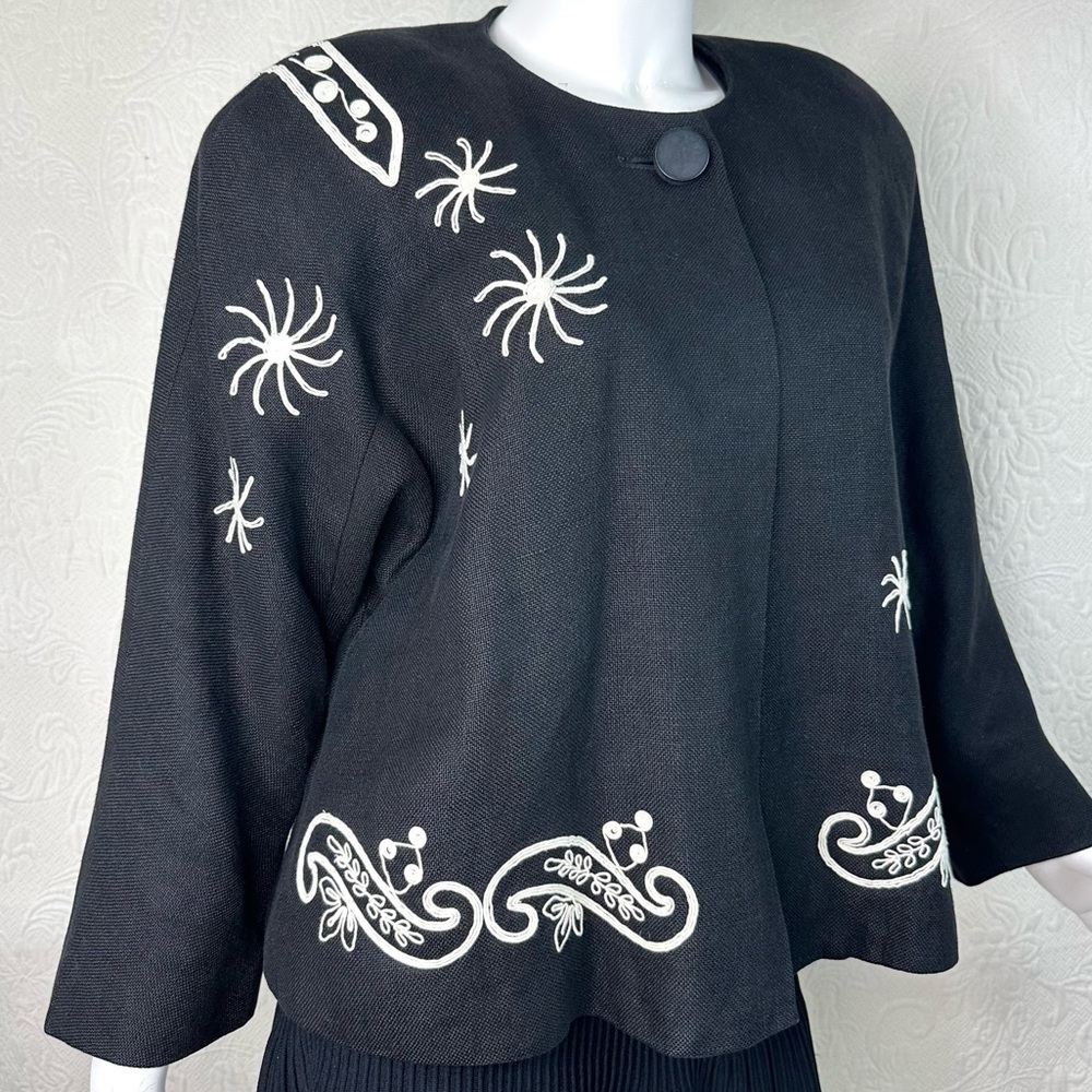 Linda Allard for Ellen Tracy VTG Corded Embroidery Black Linen Swing Jacket